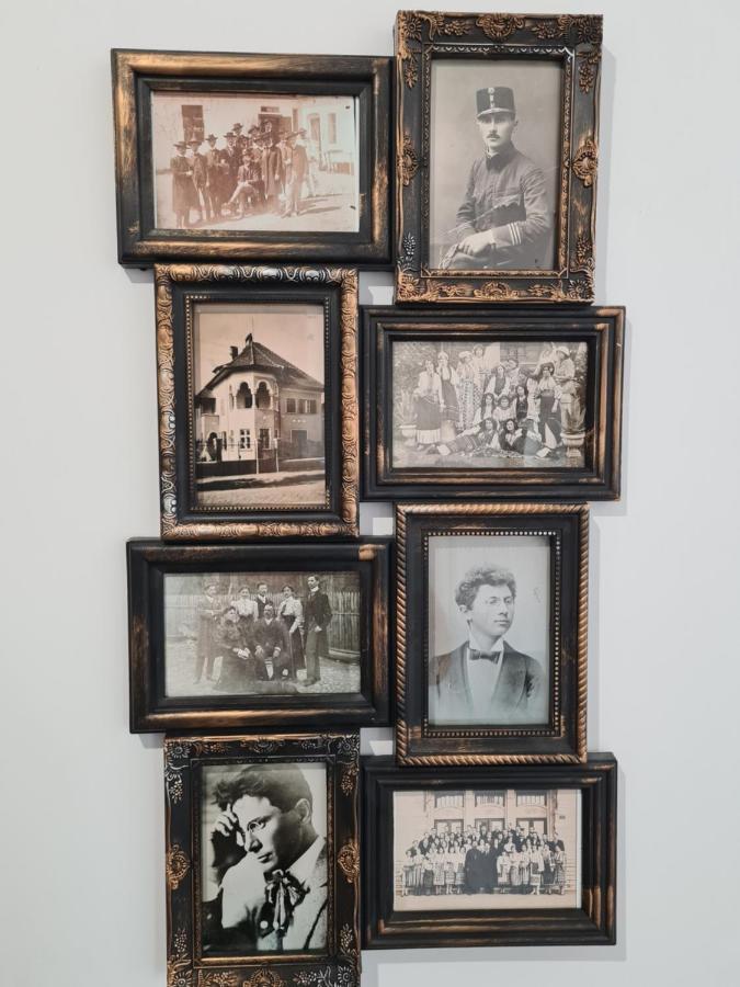 Parisian Apartment Cluj ภายนอก รูปภาพ
