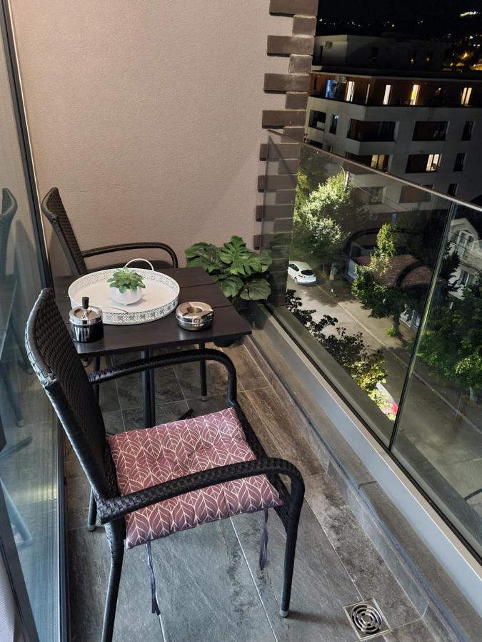 Parisian Apartment Cluj ภายนอก รูปภาพ