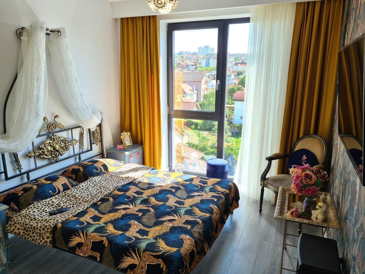 Parisian Apartment Cluj ภายนอก รูปภาพ